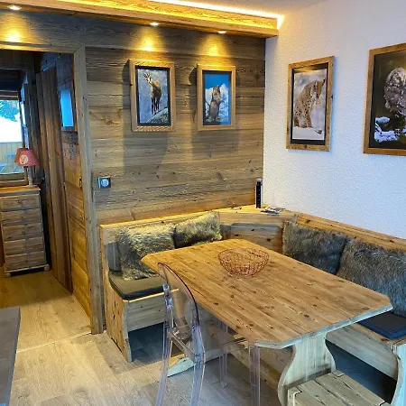 Olympie, Avec Balcon Et Vue Montagne, Aux Pieds, Meribel-mottaret Apartment *
