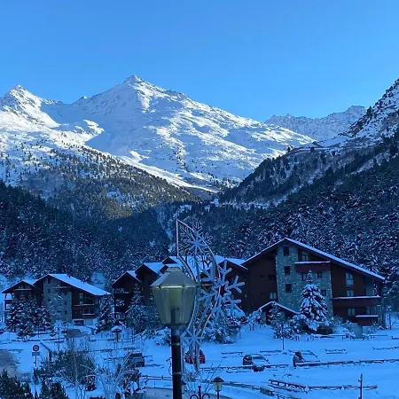 Olympie, Avec Balcon Et Vue Montagne, Aux Pieds, Meribel-mottaret