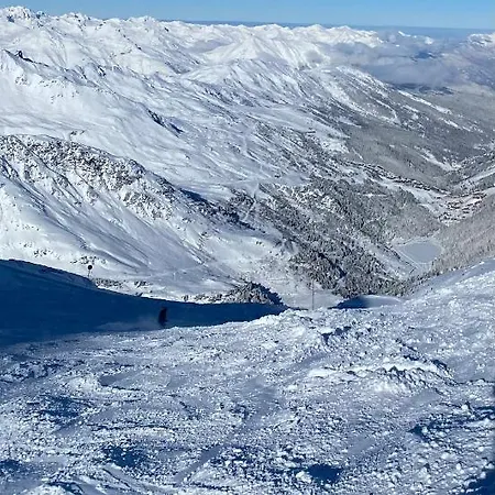 Olympie, Avec Balcon Et Vue Montagne, Aux Pieds, Meribel-mottaret