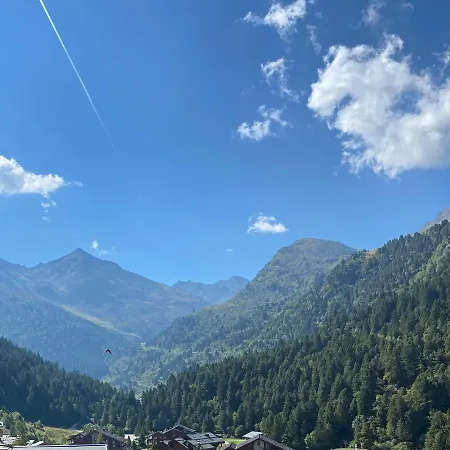 Apartment Olympie, Avec Balcon Et Vue Montagne, Aux Pieds, Meribel-mottaret Meribel